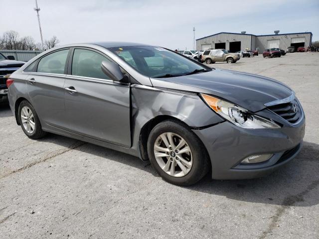 5NPEB4AC5DH774592 - 2013 HYUNDAI SONATA GLS GRAY photo 4