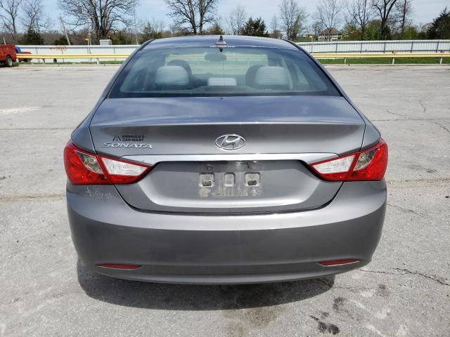 5NPEB4AC5DH774592 - 2013 HYUNDAI SONATA GLS GRAY photo 6