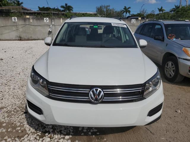 WVGAV7AX6GW600910 - 2016 VOLKSWAGEN TIGUAN S WHITE photo 5