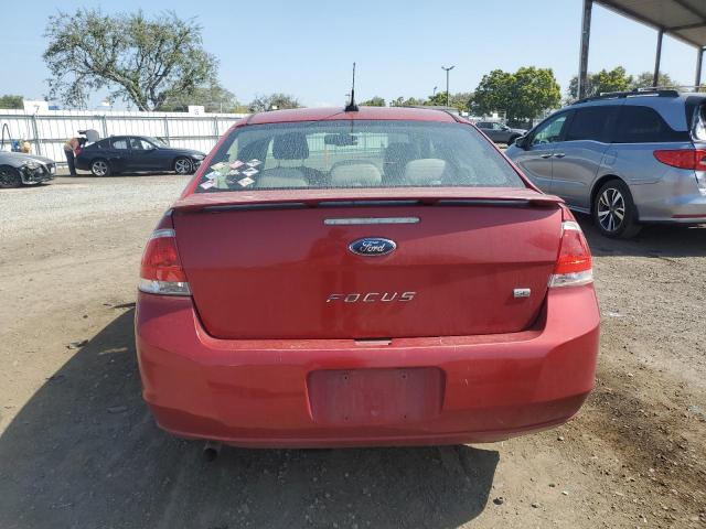 1FAHP3FN7AW198356 - 2010 FORD FOCUS SE RED photo 6
