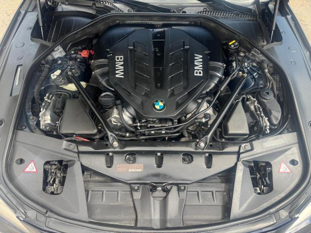 WBAYB6C5XFD965910 - 2015 BMW 750 XI BLUE photo 14