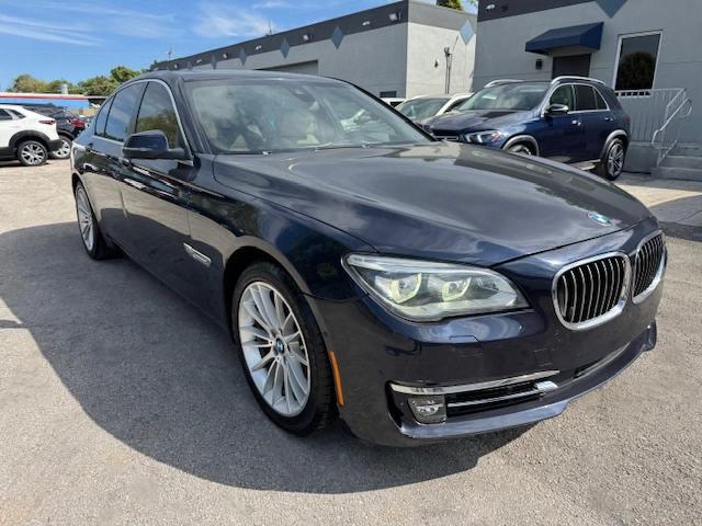 WBAYB6C5XFD965910 - 2015 BMW 750 XI BLUE photo 4