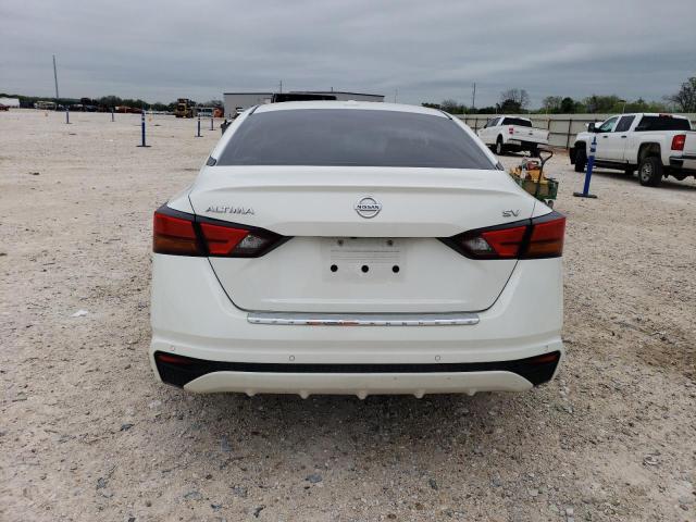 1N4BL4DV5MN416993 - 2021 NISSAN ALTIMA SV WHITE photo 6