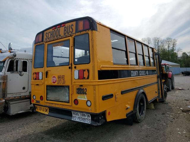 4UZABRDT1ACAR4590 - 2010 FREIGHTLINER CHASSIS B2B YELLOW photo 4