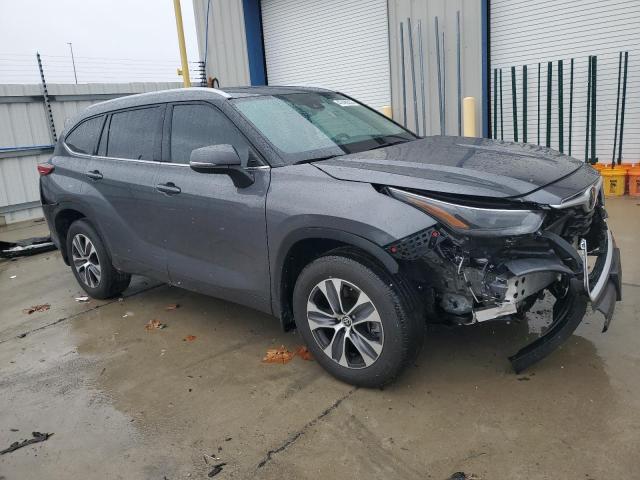 5TDGZRBH3NS247271 - 2022 TOYOTA HIGHLANDER XLE 灰色 照片 4