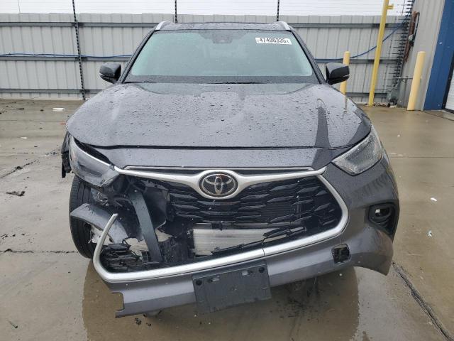 5TDGZRBH3NS247271 - 2022 TOYOTA HIGHLANDER XLE 灰色 照片 5
