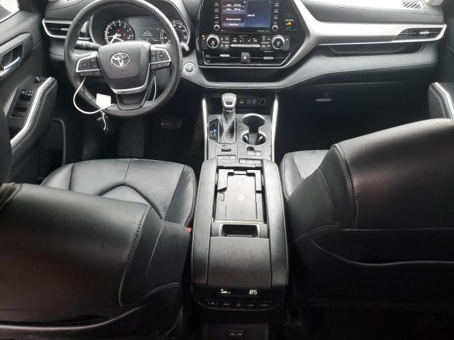 5TDGZRBH3NS247271 - 2022 TOYOTA HIGHLANDER XLE 灰色 照片 8