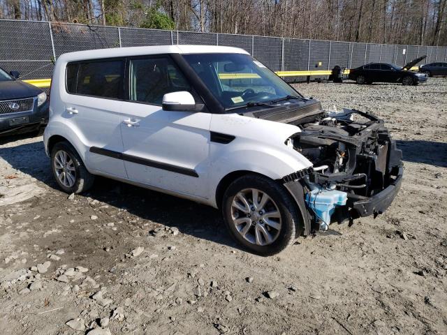 KNDJT2A65D7563844 - 2013 KIA SOUL + WHITE photo 4