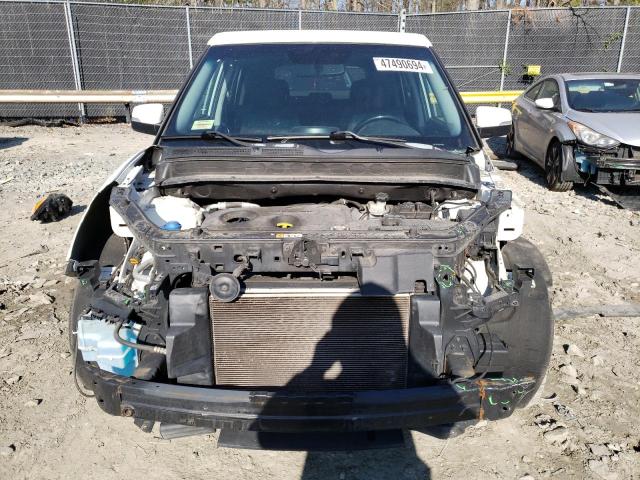 KNDJT2A65D7563844 - 2013 KIA SOUL + WHITE photo 5