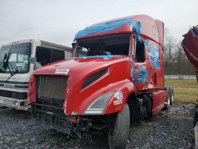 4V4NC9EH7KN201422 - 2019 VOLVO VN VNL RED photo 2
