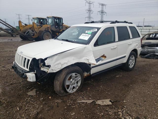 1J8GR48K37C571694 - 2007 JEEP GRAND CHER LAREDO WHITE photo 1