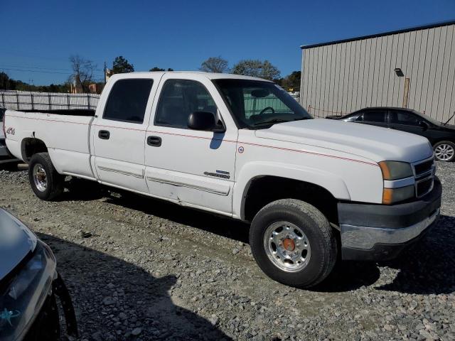 1GCHK23D17F184993 - 2007 CHEVROLET SILVERADO K2500 HEAVY DUTY WHITE photo 4