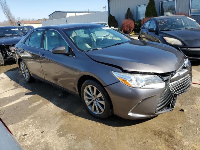 4T1BF1FK7HU739839 - 2017 TOYOTA CAMRY LE GRAY photo 4