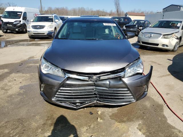 4T1BF1FK7HU739839 - 2017 TOYOTA CAMRY LE GRAY photo 5