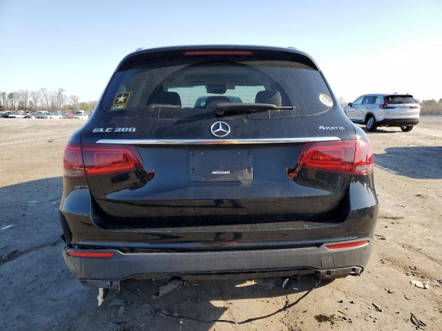 WDC0G8EB4LF711457 - 2020 MERCEDES-BENZ GLC 300 4MATIC BLACK photo 6