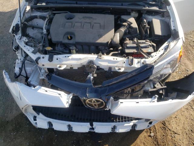 5YFBURHE8HP625362 - 2017 TOYOTA COROLLA L WHITE photo 11