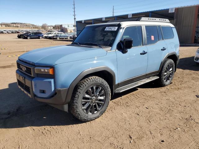 JTEABFAJ2RK006520 - 2024 TOYOTA LAND CRUIS BASE Niebieski zdjęcie 1