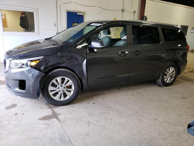 KNDMB5C15F6059774 - 2015 KIA SEDONA LX GRAY photo 1