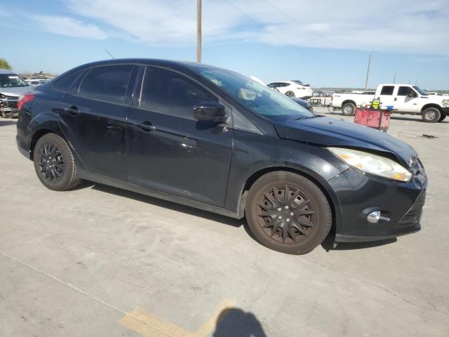 1FAHP3F29CL385821 - 2012 FORD FOCUS SE BLACK photo 4