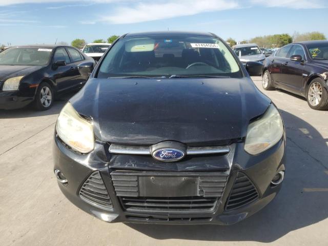 1FAHP3F29CL385821 - 2012 FORD FOCUS SE BLACK photo 5