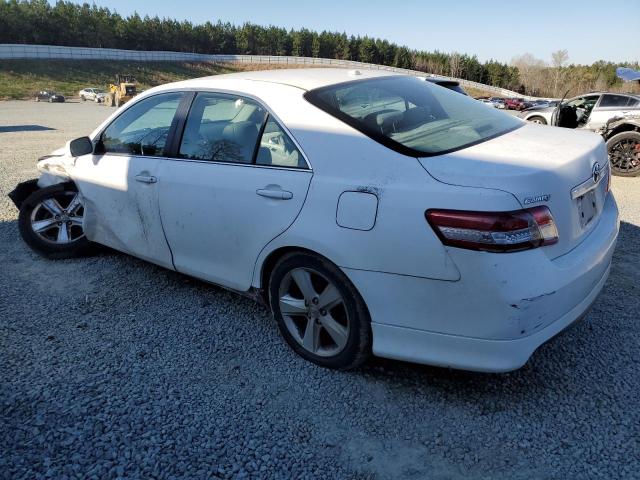 4T1BF3EK4BU774908 - 2011 TOYOTA CAMRY BASE WHITE photo 2