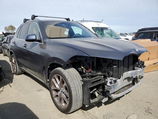 5UXCR6C00M9E73613 - 2021 BMW X5 XDRIVE40I BLACK photo 4