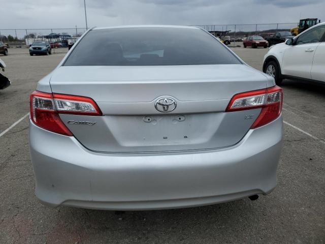 4T4BF1FK1CR215438 - 2012 TOYOTA CAMRY BASE SILVER photo 6