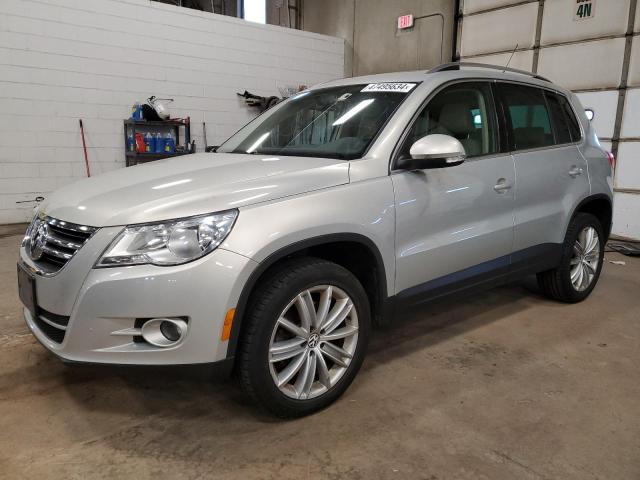 2011 VOLKSWAGEN TIGUAN S, 