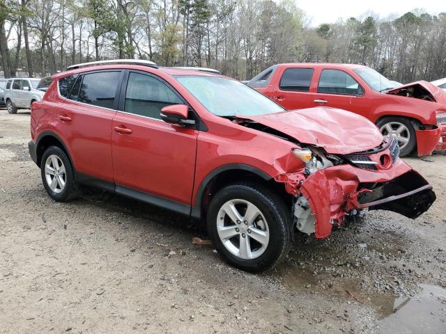 2T3RFREV0DW045102 - 2013 TOYOTA RAV4 XLE RED photo 4