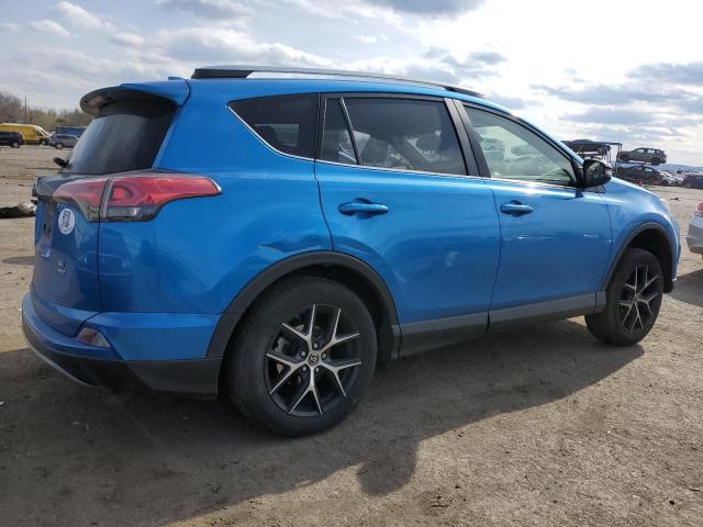 JTMJFREV4HJ168869 - 2017 TOYOTA RAV4 SE BLUE photo 3