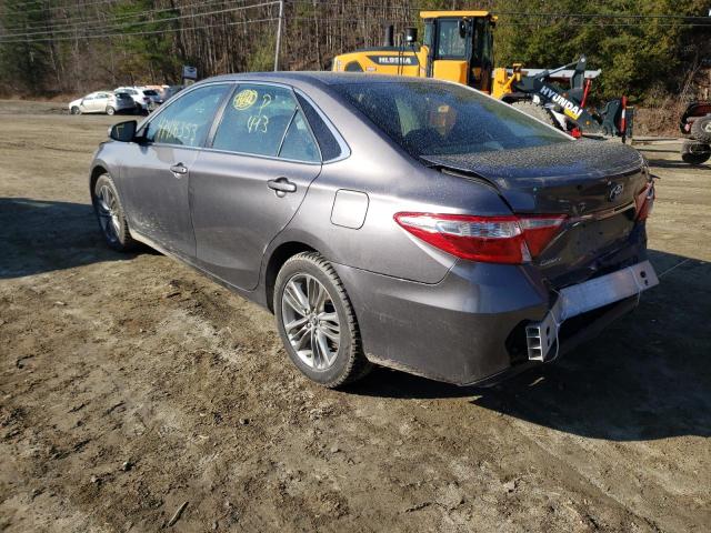 4T1BF1FK1HU793556 - 2017 TOYOTA CAMRY LE GRAY photo 2