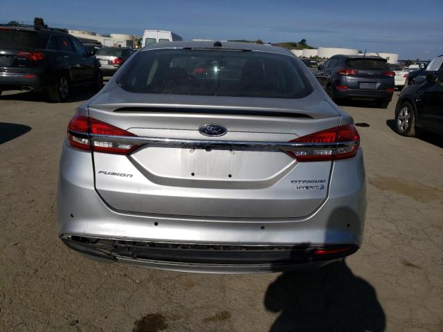 3FA6P0RU5JR131914 - 2018 FORD FUSION TITANIUM/PLATINUM HEV SILVER photo 6