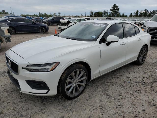 2021 VOLVO S60 T5 MOMENTUM, 