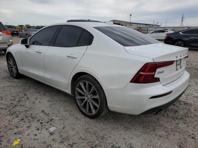 7JR102FK7MG096815 - 2021 VOLVO S60 T5 MOMENTUM WHITE photo 2