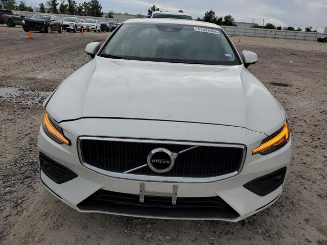 7JR102FK7MG096815 - 2021 VOLVO S60 T5 MOMENTUM WHITE photo 5