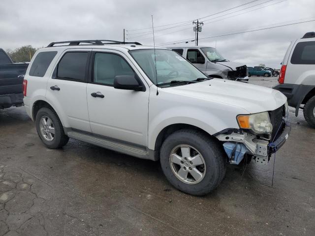 1FMCU0DG2CKB69322 - 2012 FORD ESCAPE XLT WHITE photo 4