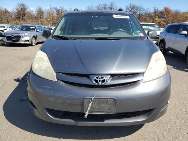 5TDZK23C49S271270 - 2009 TOYOTA SIENNA CE GRAY photo 5