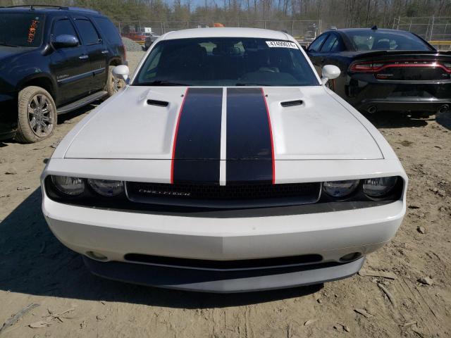 2B3CJ4DG0BH601532 - 2011 DODGE CHALLENGER WHITE photo 5