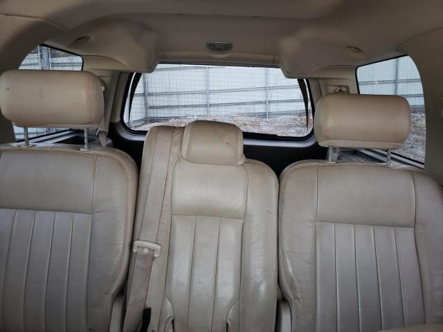 5LMFU28R14LJ34834 - 2004 LINCOLN NAVIGATOR 白色 照片 10