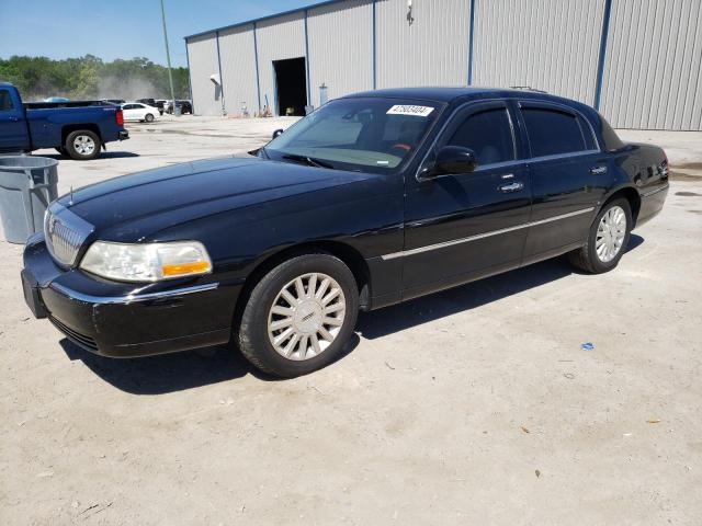 1LNHM82W23Y700336 - 2003 LINCOLN TOWN CAR SIGNATURE BLACK photo 1