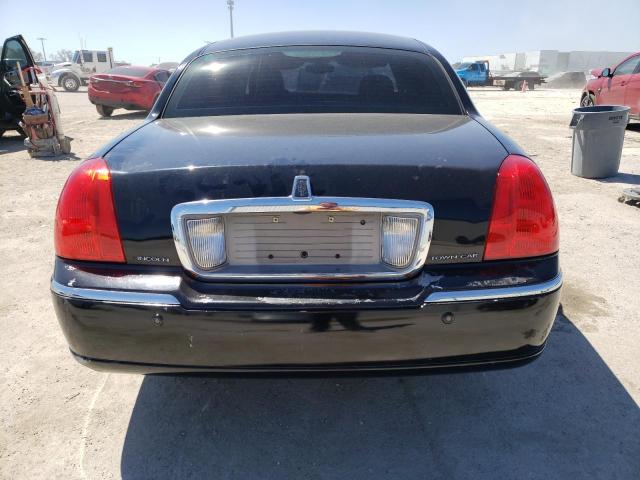 1LNHM82W23Y700336 - 2003 LINCOLN TOWN CAR SIGNATURE BLACK photo 6