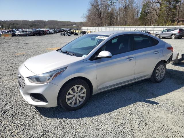 3KPC24A31JE028969 - 2018 HYUNDAI ACCENT SE SILVER photo 1