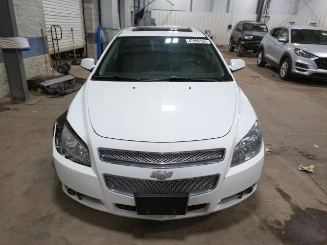 1G1ZE5E7XBF109392 - 2011 CHEVROLET MALIBU LTZ Beyaz fotoğraf 5