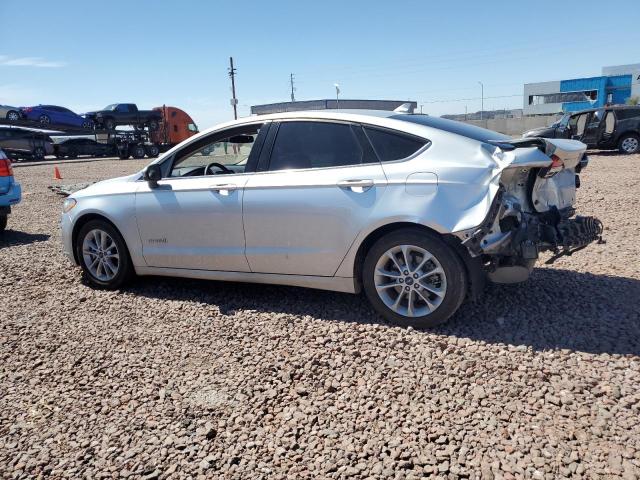 3FA6P0LU7KR135408 - 2019 FORD FUSION SE SILVER photo 2