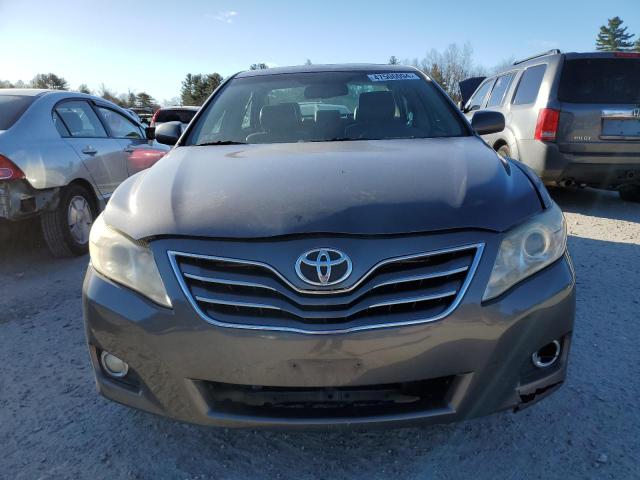 4T4BF3EK7BR141700 - 2011 TOYOTA CAMRY BASE GRAY photo 5