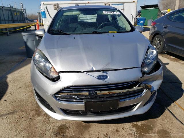 3FADP4EJ4GM173832 - 2016 FORD FIESTA SE SILVER photo 5