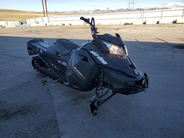 2BPSCEEC9EV000695 - 2014 SKI DOO SUMMIT X 8 BLACK photo 1