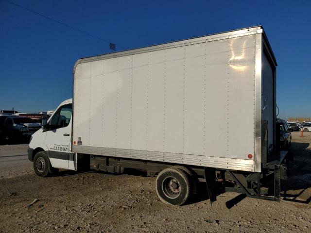 WDAPF4CC4G9645687 - 2016 MERCEDES-BENZ SPRINTER 3500 WHITE photo 3