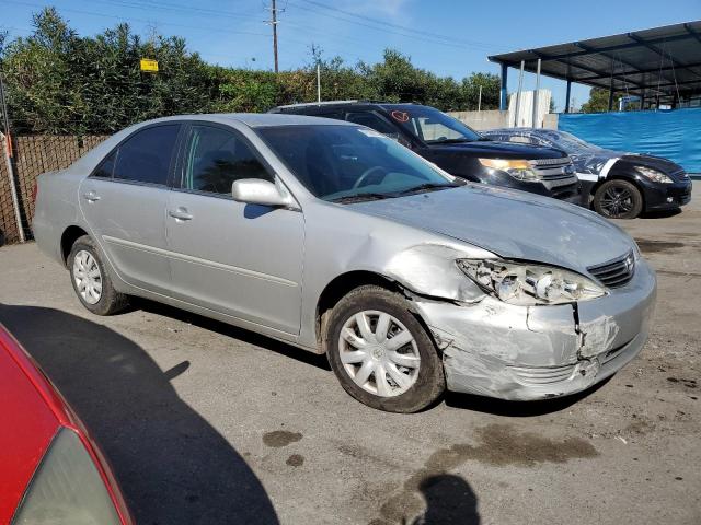 4T1BE30K75U995966 - 2005 TOYOTA CAMRY LE SILVER photo 4