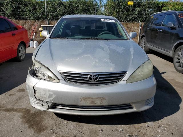 4T1BE30K75U995966 - 2005 TOYOTA CAMRY LE SILVER photo 5